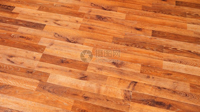 复合地板与瓷砖：装修选材的理性之选**
